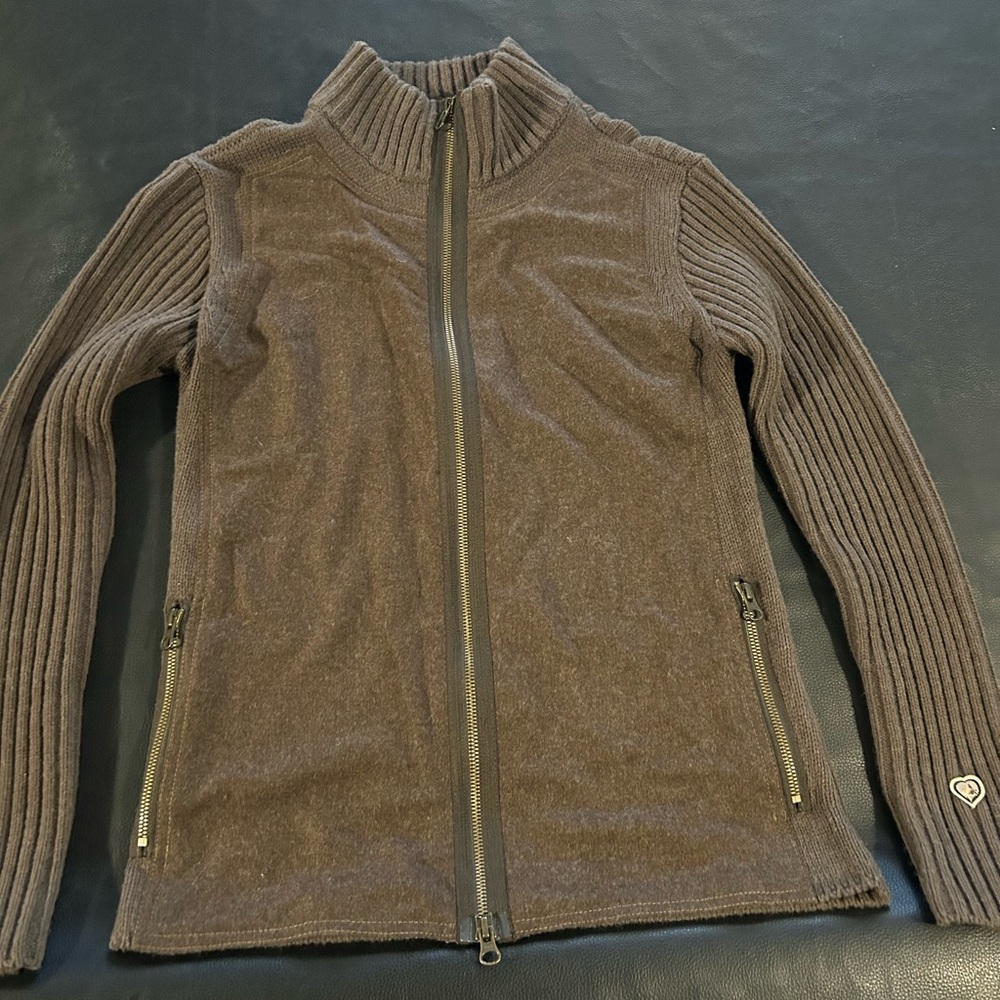 kuhl zip up sweater